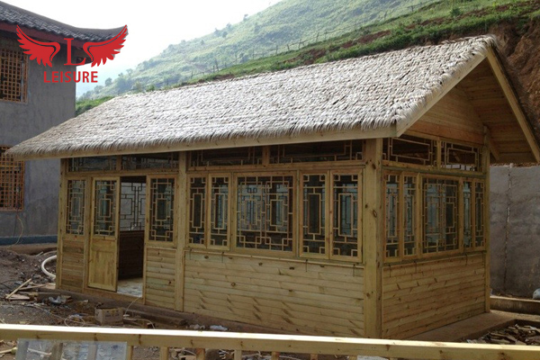 成都私人別院-仿真茅草屋項目